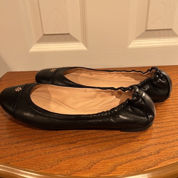 Tory Burch Black Ballet Flats EUC - Picture 4 of 9